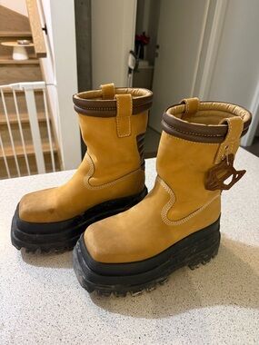 Naked wolfe sandstorm boots